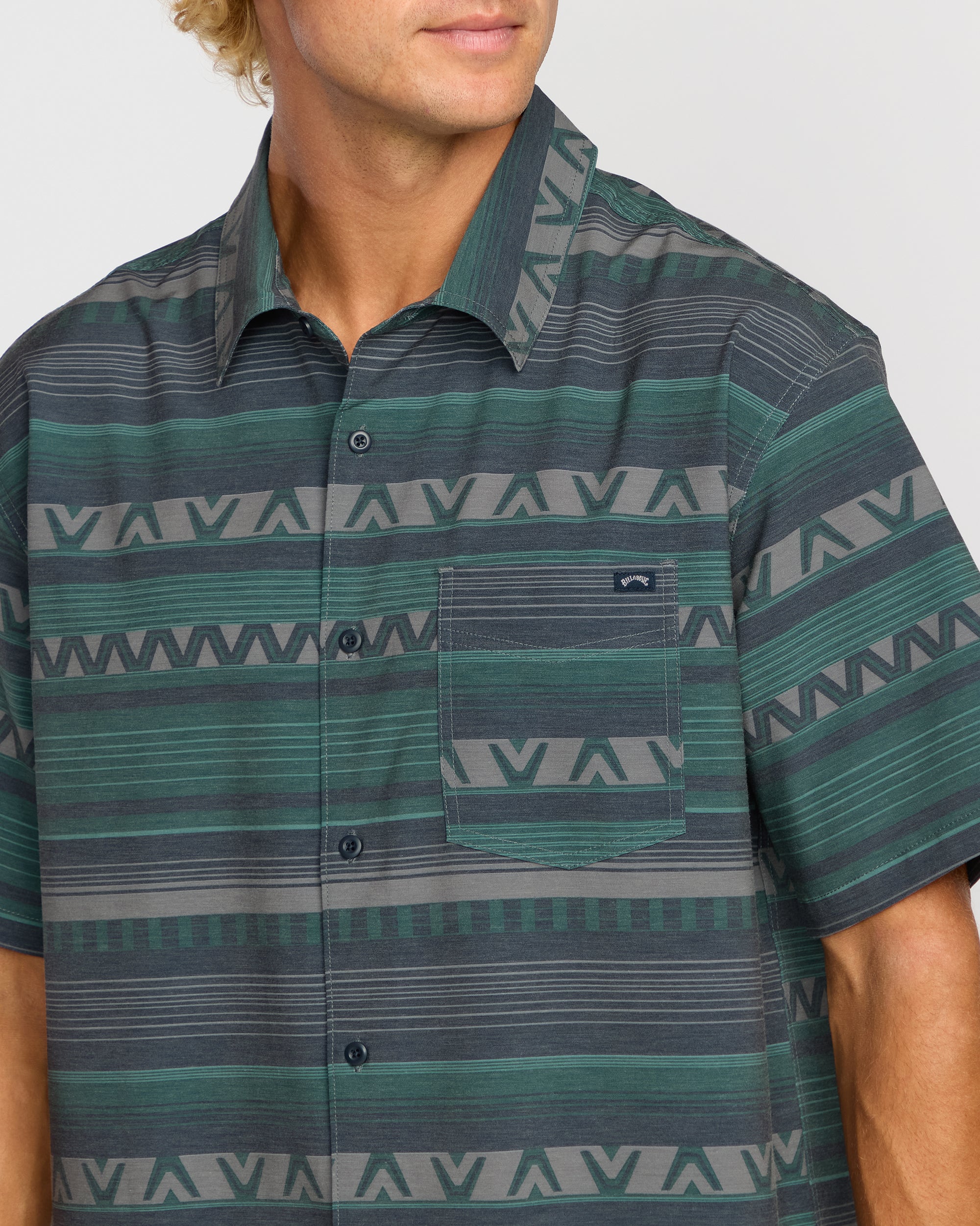 Surftrek Transit Short Sleeve Shirt - Navy - Image 6