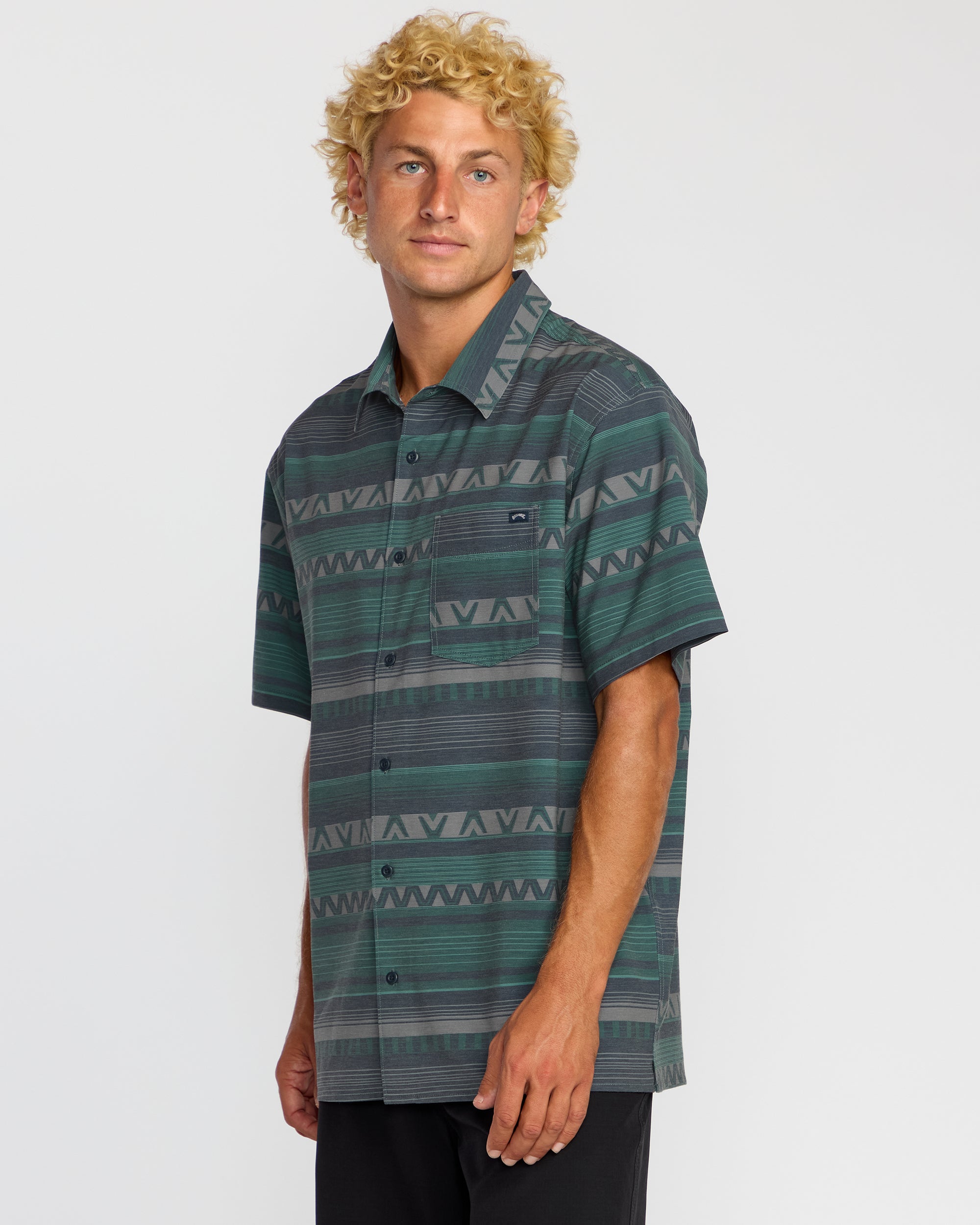 Surftrek Transit Short Sleeve Shirt - Navy - Image 4