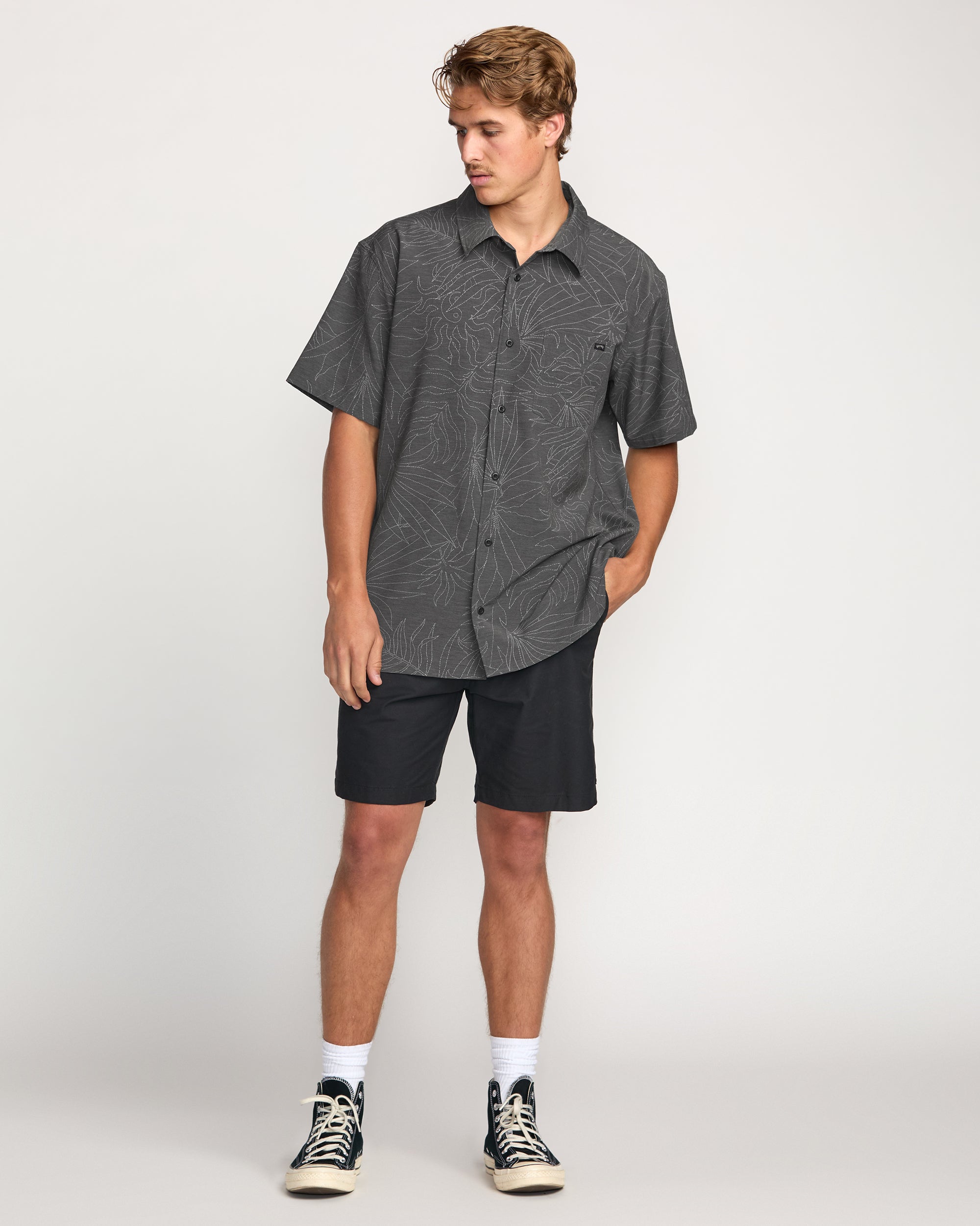 Surftrek Transit Short Sleeve Shirt - Raven - Image 6
