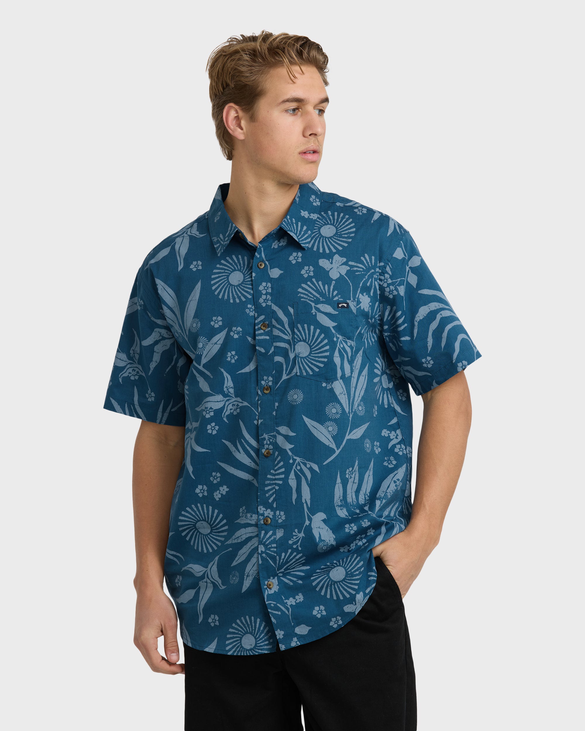 Sundays Short Sleeve Shirt - Real Teal