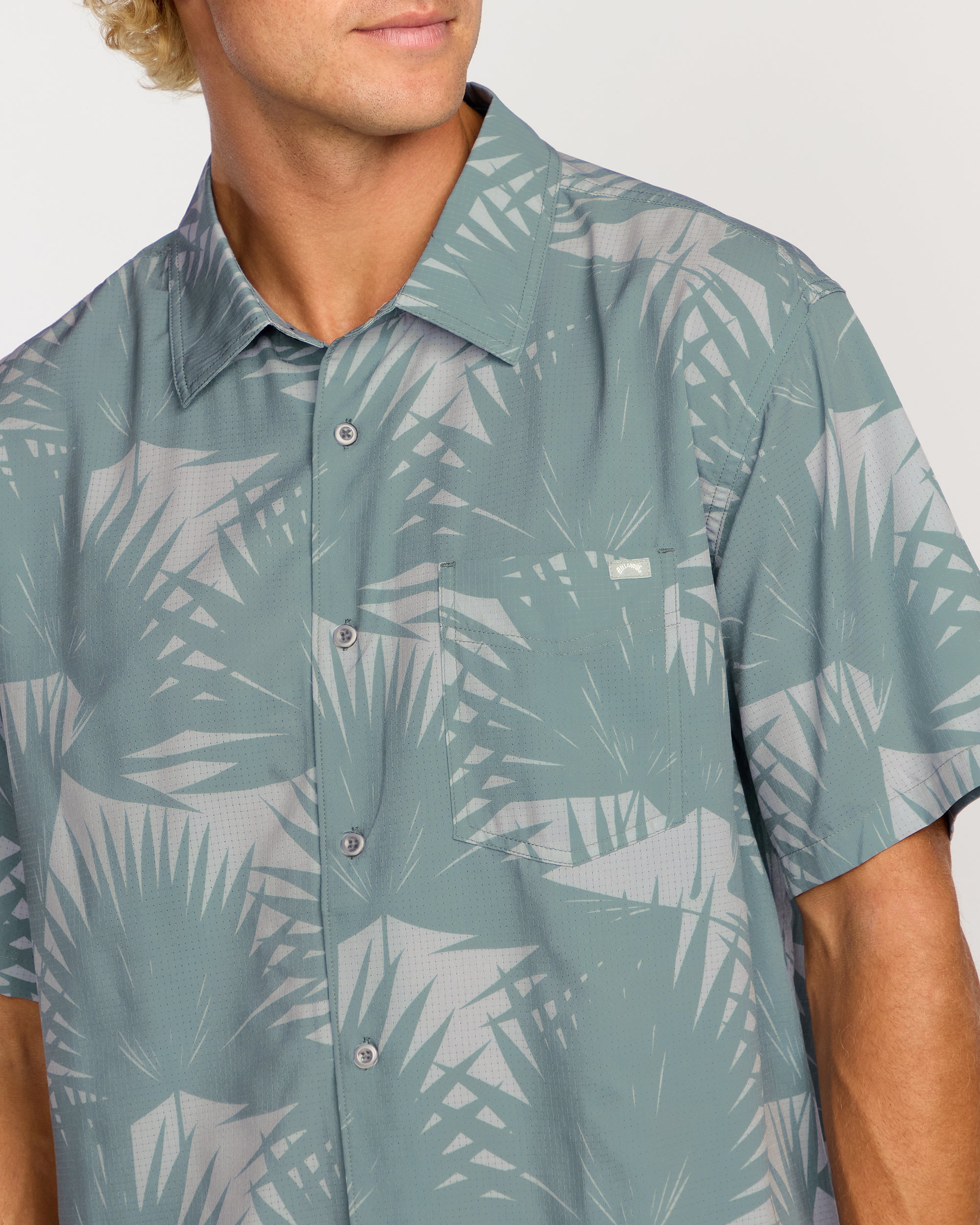 Surftrek Perf Short Sleeve Shirt - Sea Blue - Image 5