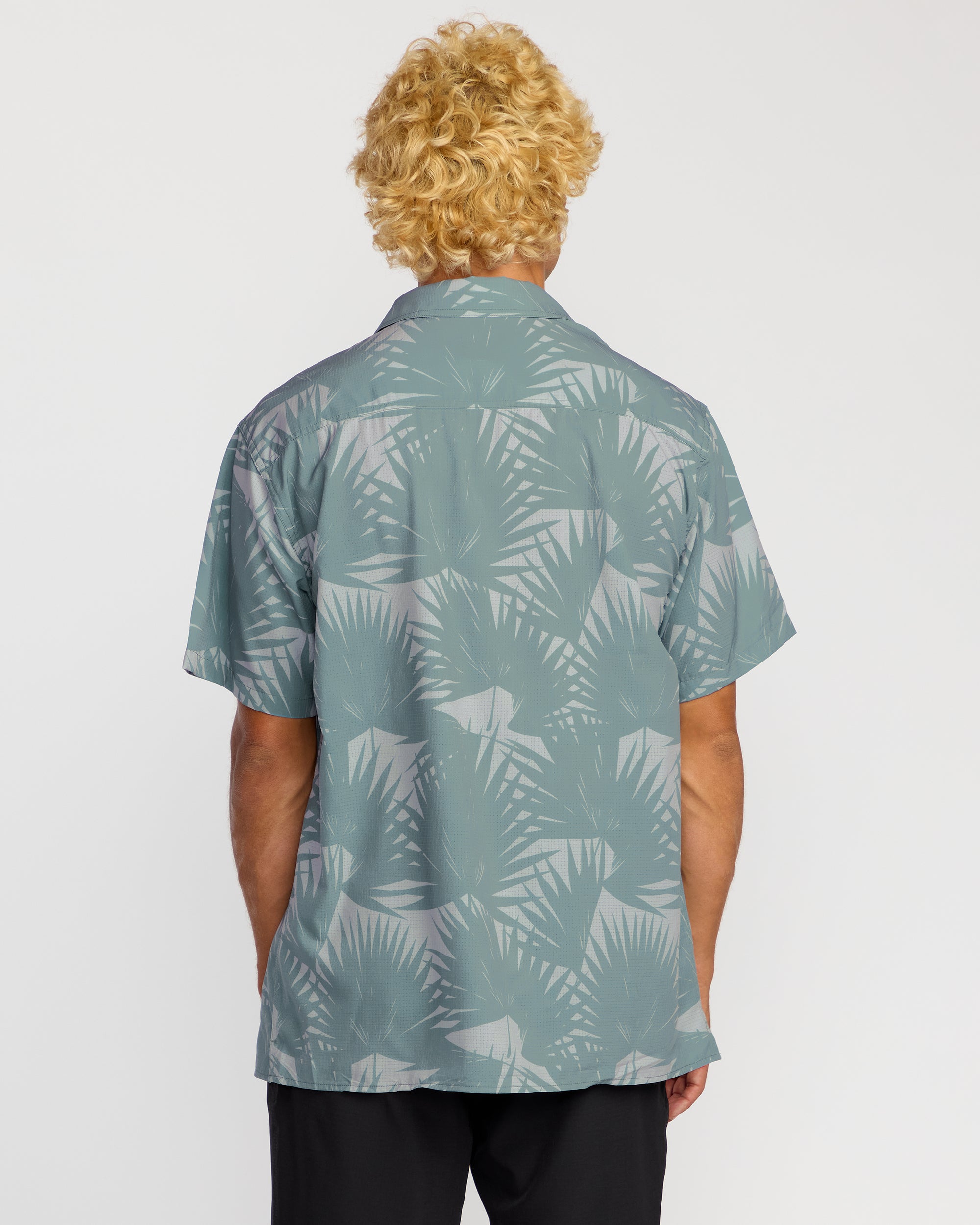 Surftrek Perf Short Sleeve Shirt - Sea Blue - Image 2