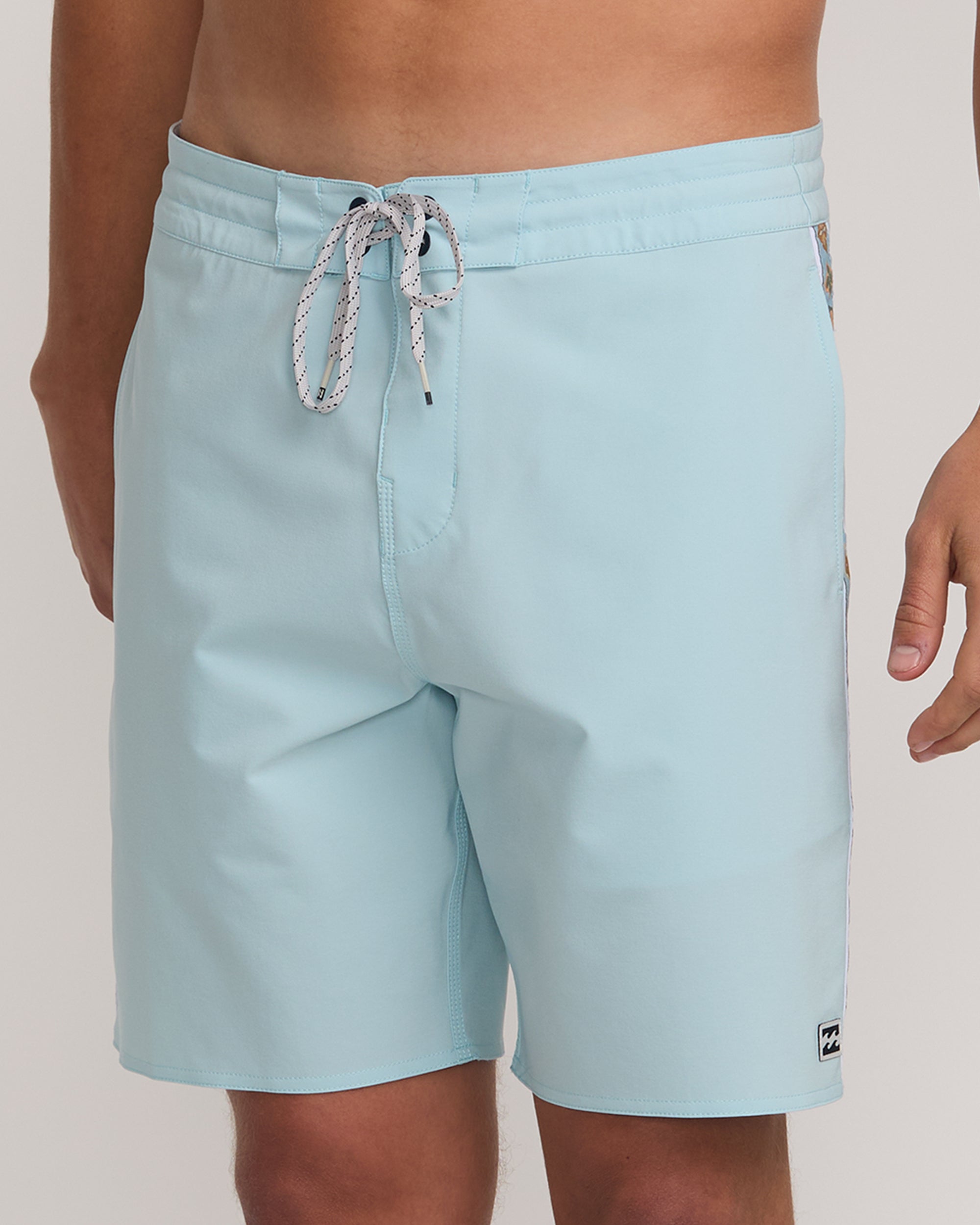 Wategos Lo Tide 19 Boardshorts - Dusty Blue - Image 7