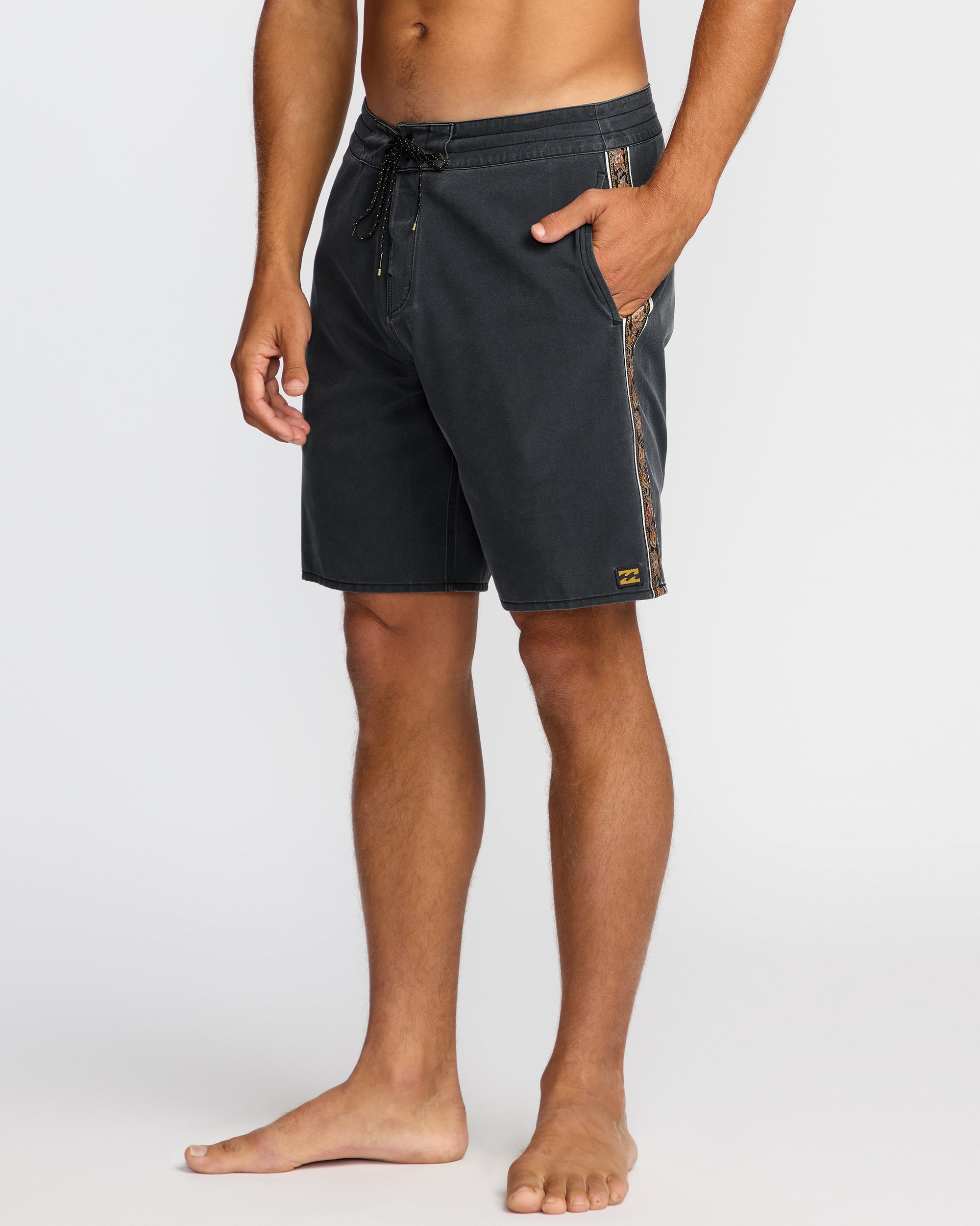 Wategos Lo Tide 19 Boardshorts - Phantom - Image 5