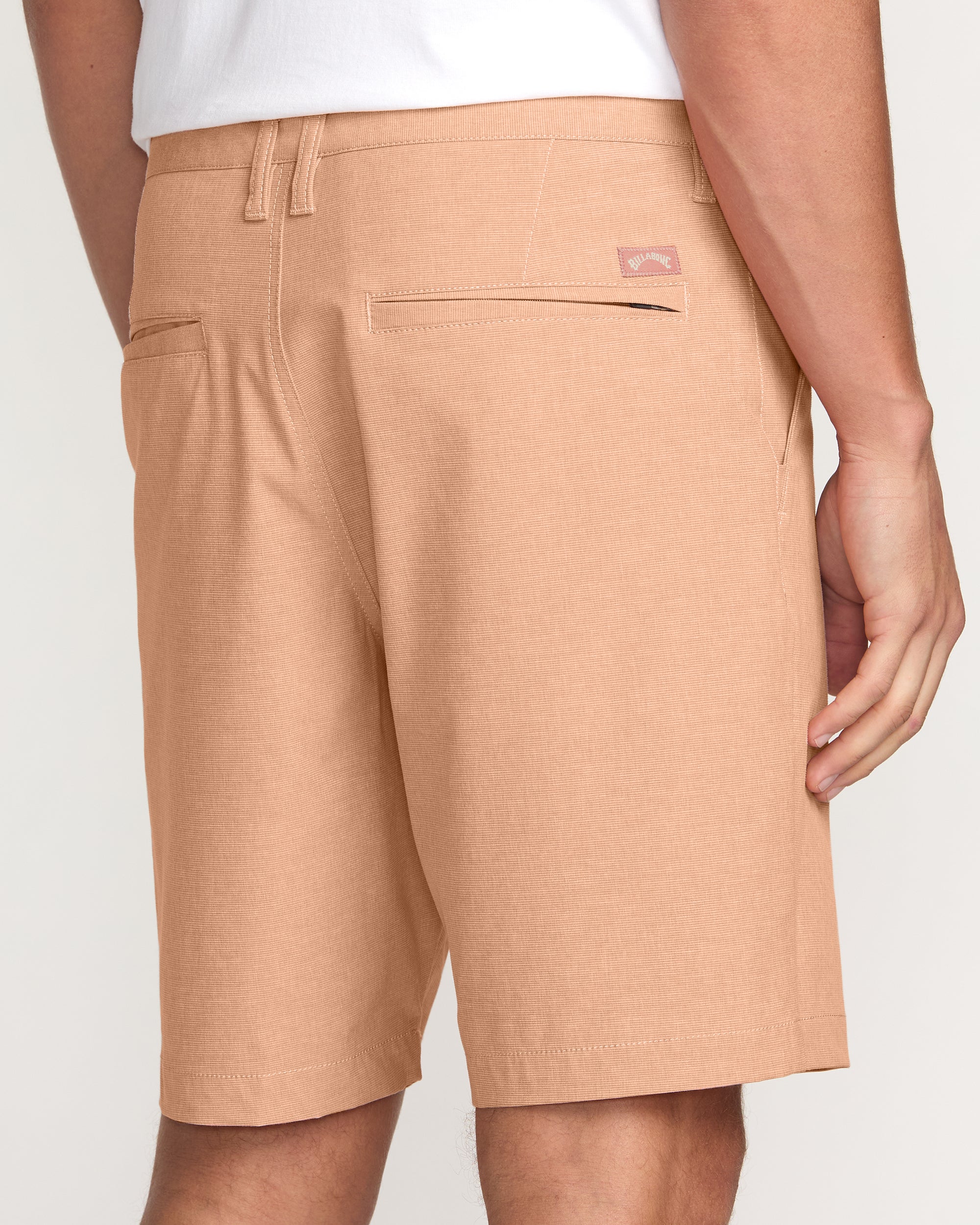 Crossfire Submersible 19 Hybrid Shorts - Coral Haze - Image 5