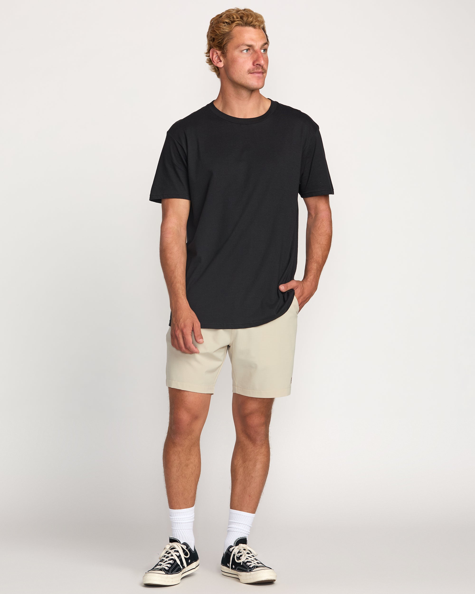 Crossfire Submersible 17 Hybrid Shorts - Sand - Image 5