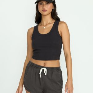 Rerun Tank - Black Sands