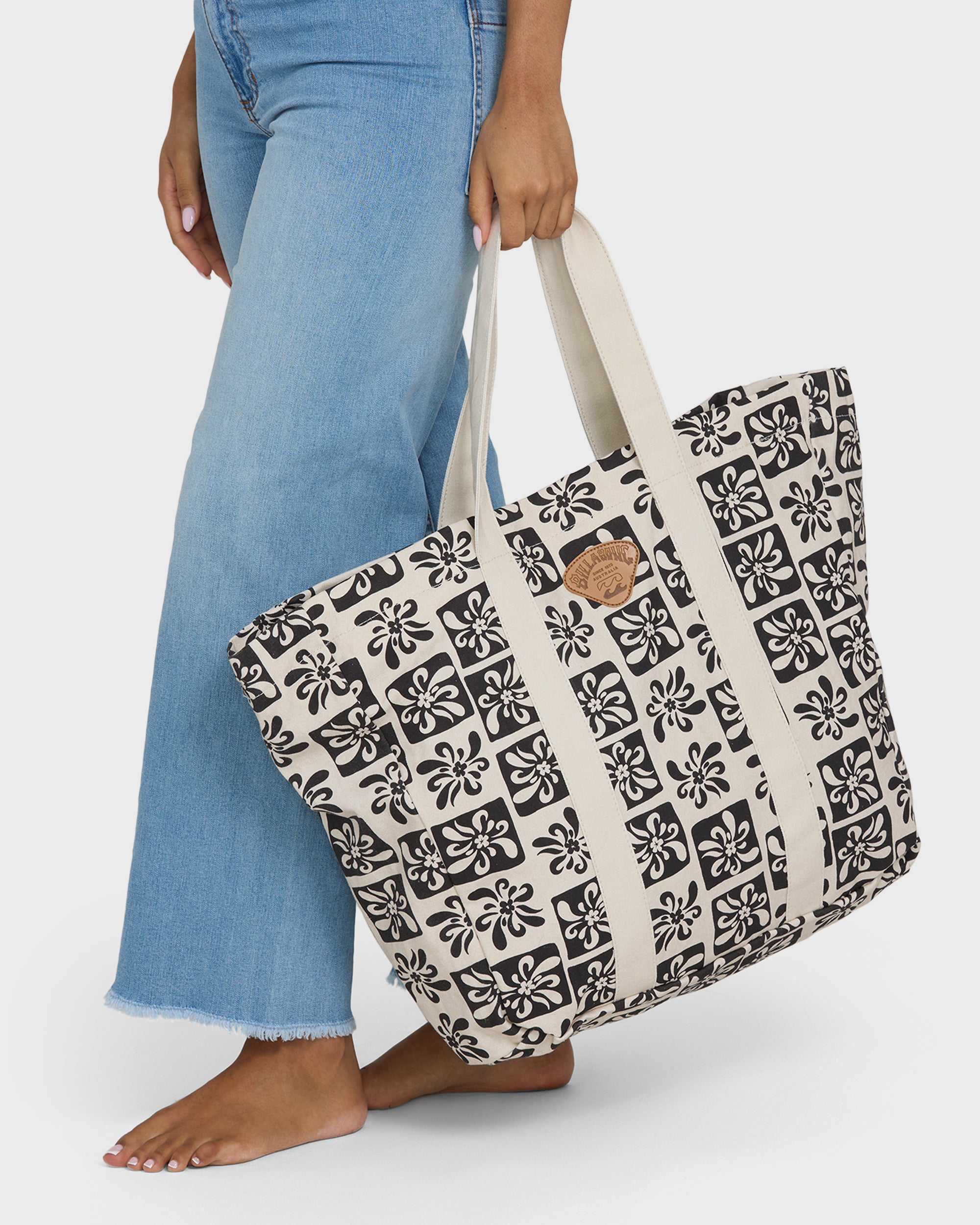 Poppins Playa Bag - Black Sands - Image 3