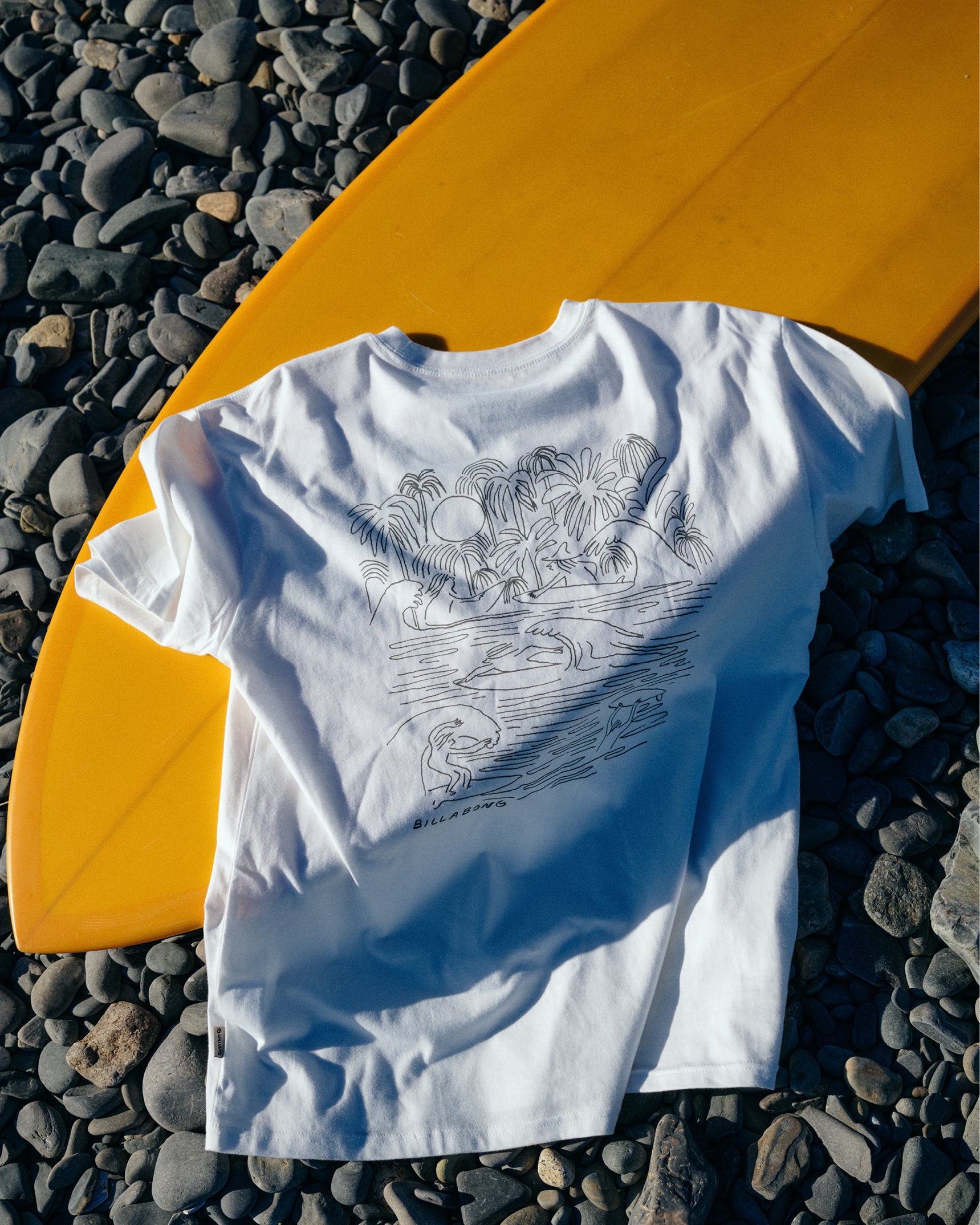 Scenes Regular Short Sleeve T-Shirt - Off White - Image 3